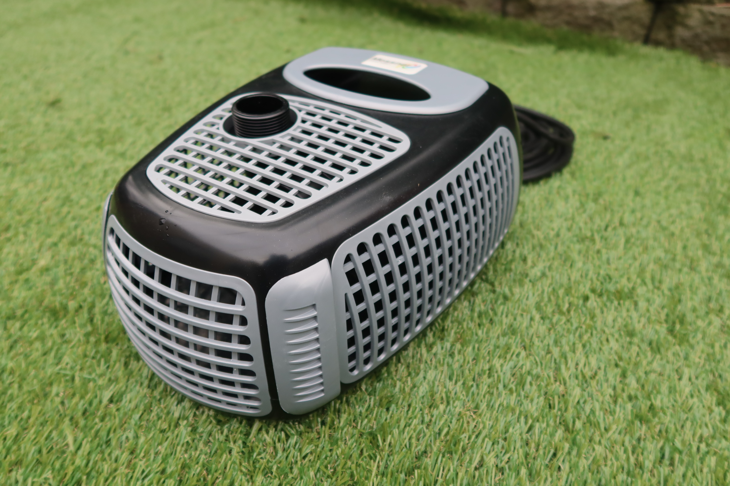 Messner Eco X2 Waterfall Pond Pump—4500L - Image 2